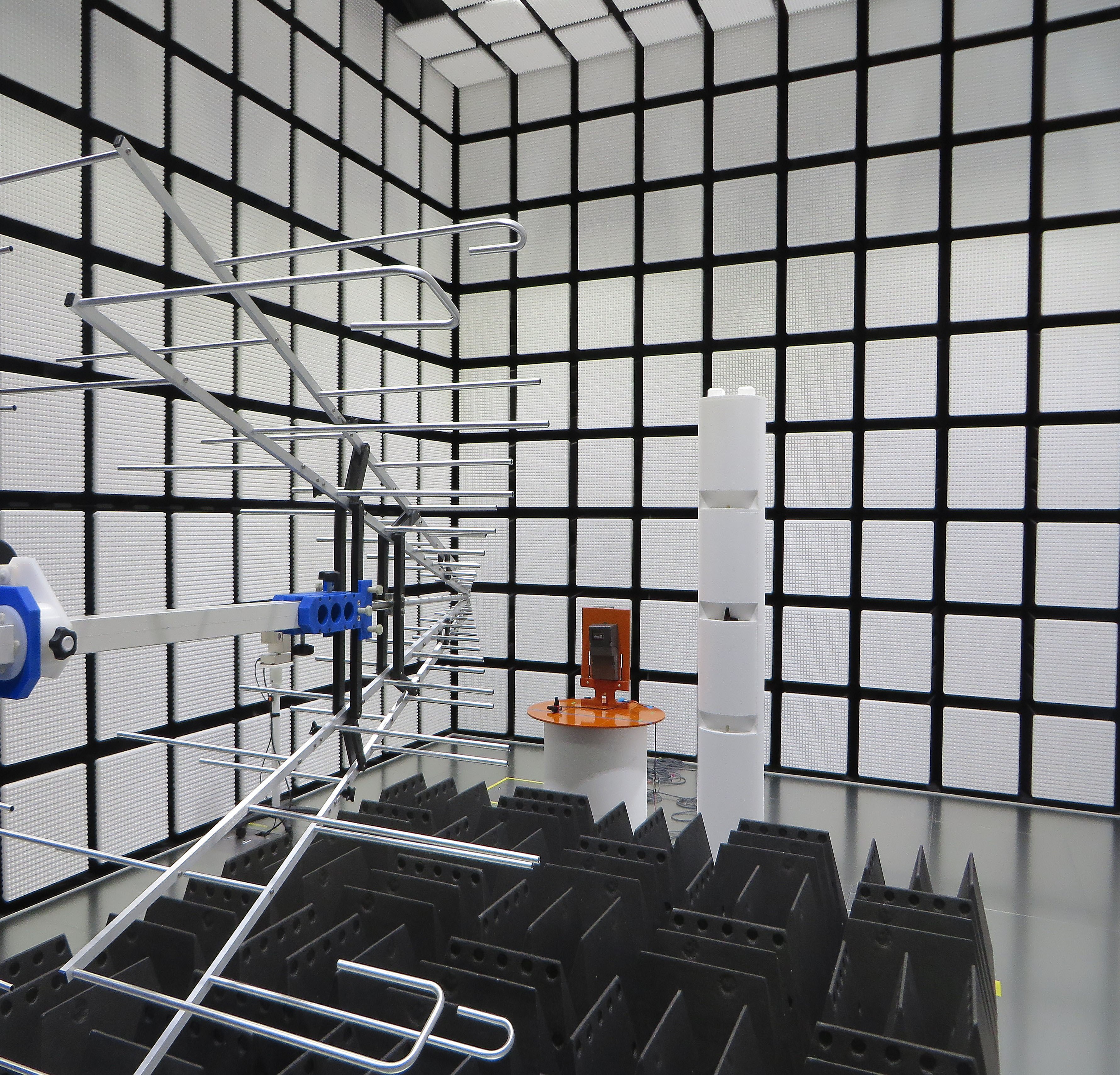 電磁波障害試験装置